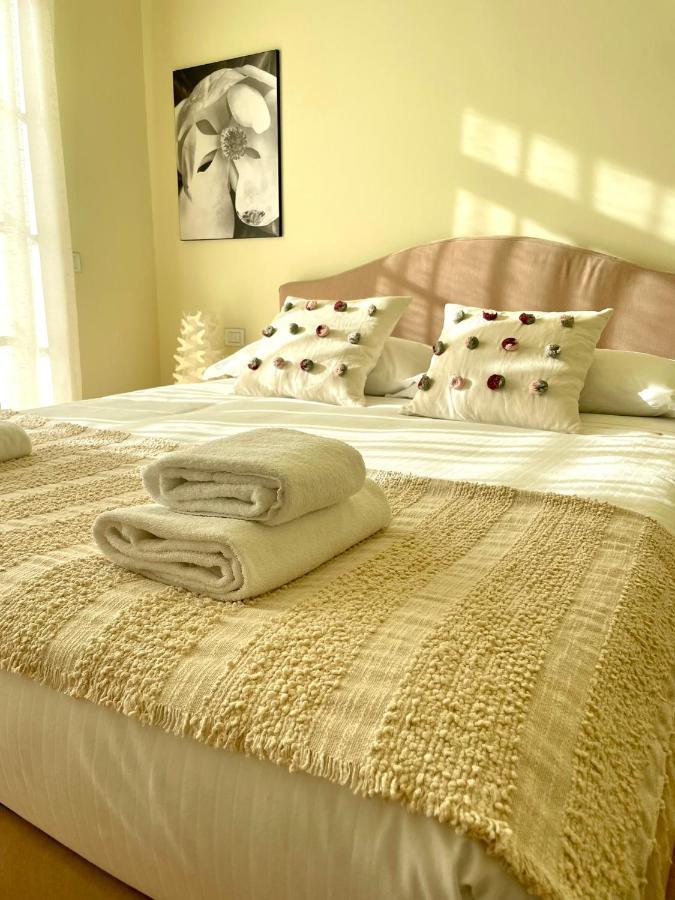 Luxury Four-Room Apartment In Monza Centro - 2 Min Walk To Train Station ภายนอก รูปภาพ